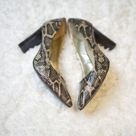 Shoes - Picture 2 of 2